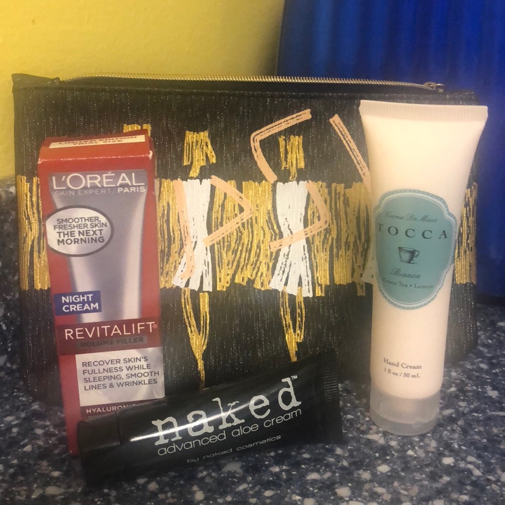 Bundle Bag Great For You or a Stocking!!💜💜